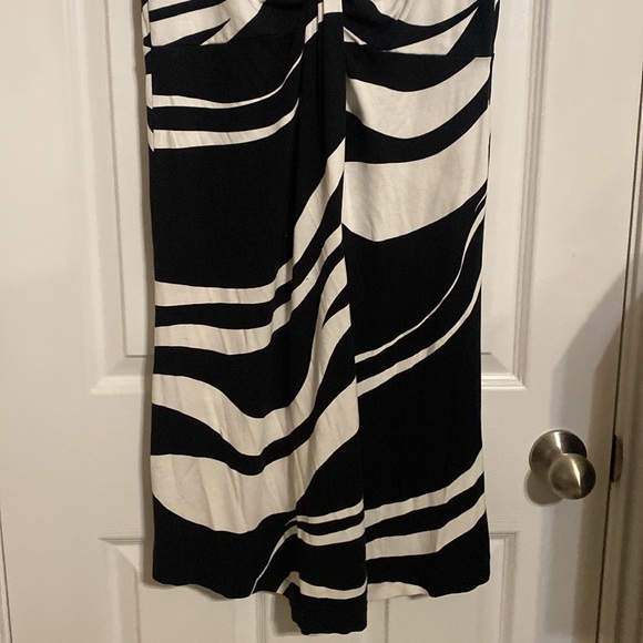 EXPRESS - Picture 7 of 9